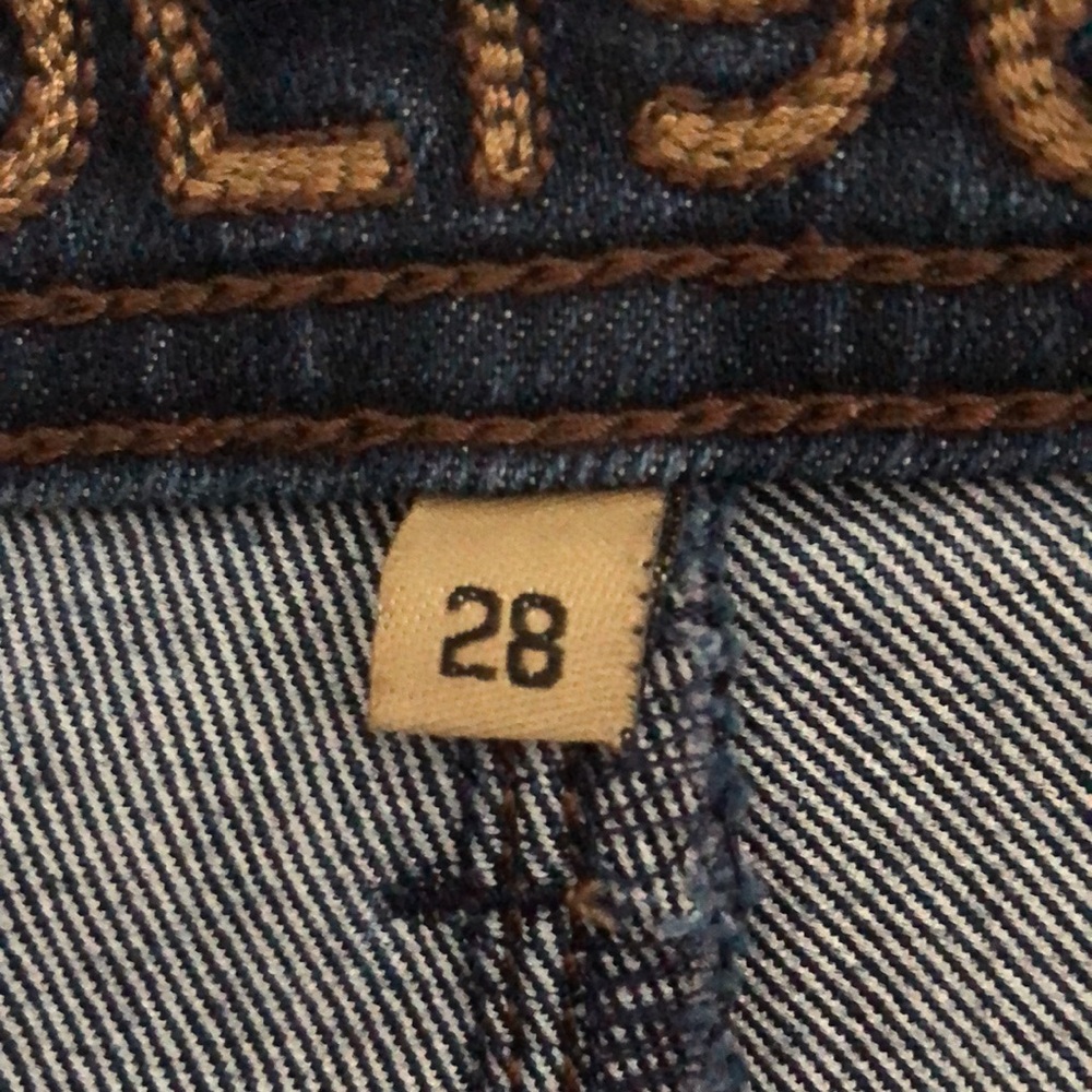 DL1961 Jeans - Picture 7 of 8